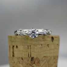 Load image into Gallery viewer, 1 Carat Moissanite Giliarto Gold Ornaments Engagement Ring