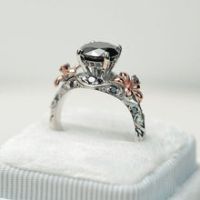 Load image into Gallery viewer, Black Moissanite