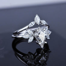 Load image into Gallery viewer, 2.5 Carat Kite Moissanite Engagement Ring. 2.5CT Fancy Shape Moissanite Ring Set