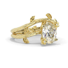 Load image into Gallery viewer, 2 Carat Oval Moissanite Leaf Engagement Ring. Gold Floral Twig Ring Set