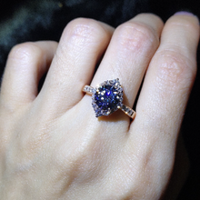Load image into Gallery viewer, gray moissanite ring