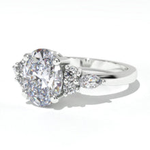 Load image into Gallery viewer, 3 Carat Oval Giliarto Moissanite Engagement Ring