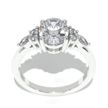 Load image into Gallery viewer, 3 Carat Oval Giliarto Moissanite Engagement Ring