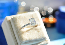 Load image into Gallery viewer, 2 Carat Oval Swarovski Gem Engagement Ring