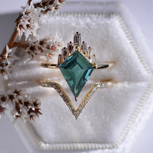 3 Carat Round Teal Sapphire Halo Gold Engagement Ring