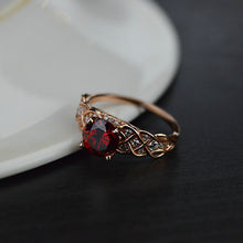 Load image into Gallery viewer, Lattice Ruby Giliarto Gold Engagement Ring
