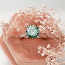 Load image into Gallery viewer, Green Moissanite

