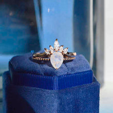 Load image into Gallery viewer, moonstone ring
