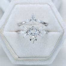 Load image into Gallery viewer, 2.5 Carat Kite Moissanite Engagement Ring. 2.5CT Fancy Shape Moissanite Ring Set
