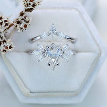 Load image into Gallery viewer, 2.5 Carat Kite Moissanite Engagement Ring. 2.5CT Fancy Shape Moissanite Ring Set
