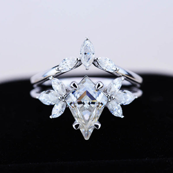 2.5 Carat Kite Moissanite Engagement Ring. 2.5CT Fancy Shape Moissanite Ring Set