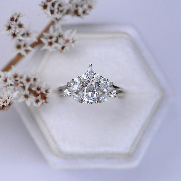 Oval Moissanite Engagement Ring Set