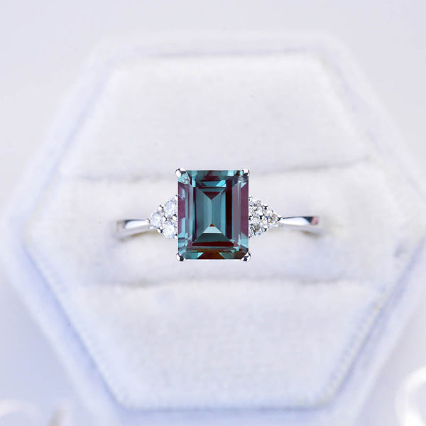 3 Carat Emerald Cut Alexandrite Luxury Vintage Ring