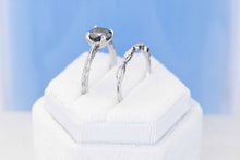 Load image into Gallery viewer, 1.5ct Round Cut Dark Gray Blue Moissanite Floral Ring Set
