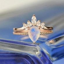 Load image into Gallery viewer, 14K Solid Rose Gold Dainty Natural Moonstone Ring Set, 2ct Pear Cut Moonstone Ring Set, Rose Gold Ring Unique Curved Marquise Cut Ring
