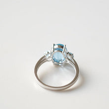 Load image into Gallery viewer, Oval Three Stone Aquamarine ring, Aquamarine ring, natural aquamarine ring, genuine aquamarine Oval Shape Gold ring
