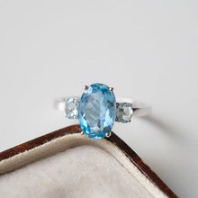 Load image into Gallery viewer, Oval Three Stone Aquamarine ring, Aquamarine ring, natural aquamarine ring, genuine aquamarine Oval Shape Gold ring
