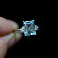 Load image into Gallery viewer, 3Ct Emerald cut Aquamarine ring, Aquamarine solitaire ring, natural aquamarine ring, genuine aquamarine emerald cut vintage ring
