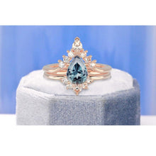 Load image into Gallery viewer, 14K Solid Gold Ring 2CT Pear Alexandrite Moissanite Wedding Ring Moissanite Double Halo Engagement Ring Anniversary Eternity Gold Ring Set
