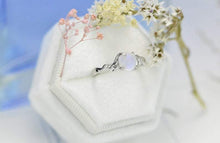 Load image into Gallery viewer, Silver Dainty Natural Moonstone Ring.  Round Moonstone Floral Ring
