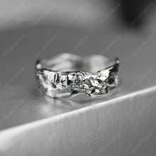 Load image into Gallery viewer, Liquid Gold Diamond Mens Ring. Rings - Ring
